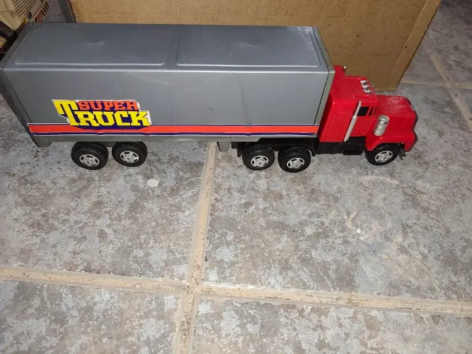 Caminhão a fricção super truck impecável anos 80/90