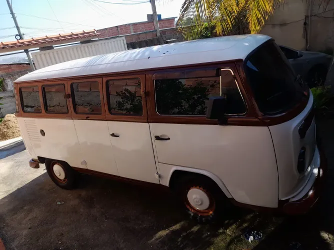 Volkswagen Kombi Standard/ Luxo/ Serie Prata 1993