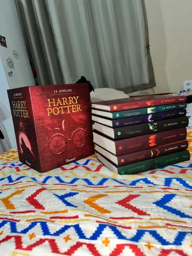 Harry potter box de luxo completo, casa dura 