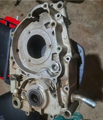 Peças para XR 250 Tornado e CBX 250 Twister lado direito ORIGINAL aceito cartão