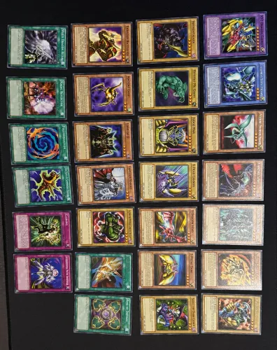 Yugioh 27 cartas Duelist Pack Kaiba XYZ Paladin of White Dragon Paladino do Dragão Branco