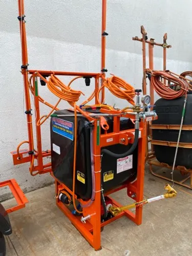 Pulverizador de 400 litros 