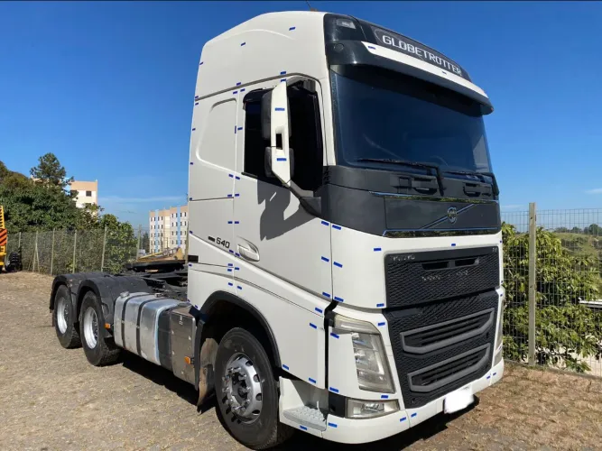 Volvo FH540 ano 2016, 6x4, automático, Bug pesado, em SP