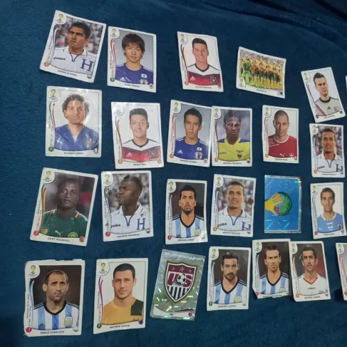 45 cartinha Fifa 2014 panini originais 
