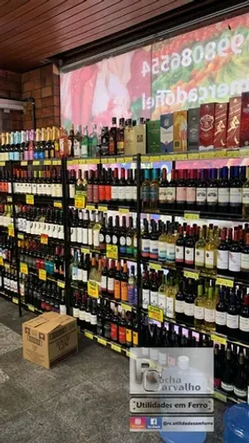 Estante / Gôndola Industrial para Bebidas com Limitador. Sob Encomenda. Orçamos sob medida