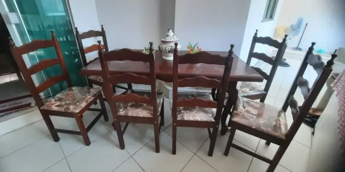 Oportunidade Promocional - Mesa de Madeira 6 lugares
