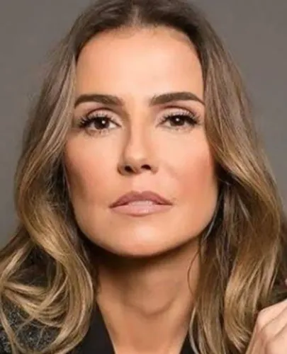Revista Deborah Secco