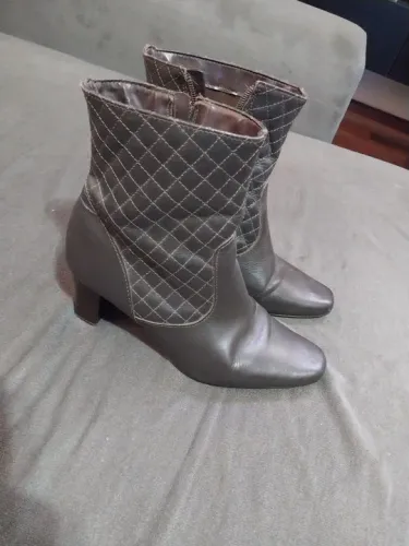 Bota Martinez