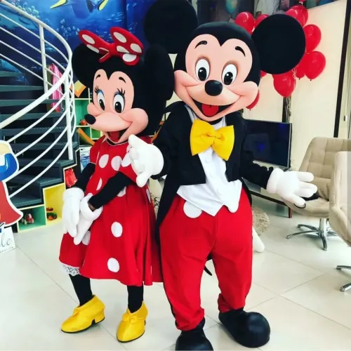 Casal. Minnie e Mickey Mouse Fantasia para Festa