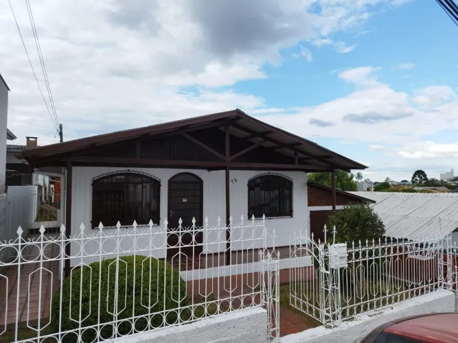 Casa à venda no bairro Copacabana - Lages/SC