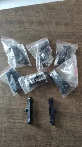 Suporte placa mãe para cooler AMD com 4 parafusos.