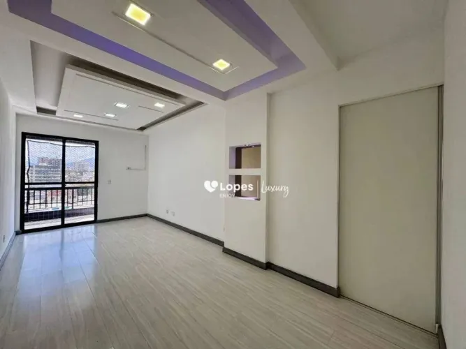 Apartamento à venda no Cachambi, 2 Quartos sendo 1 Suíte, 2 Vagas, Reformado