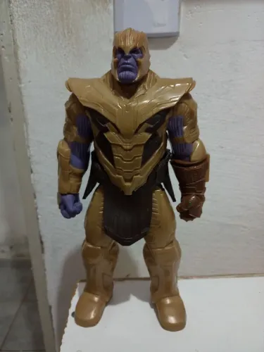 Boneco thanos
