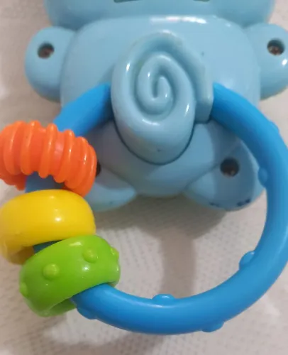 Chocalho Infantil - Ursinho Azul com Argola Colorida