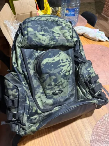 Mochila oakley