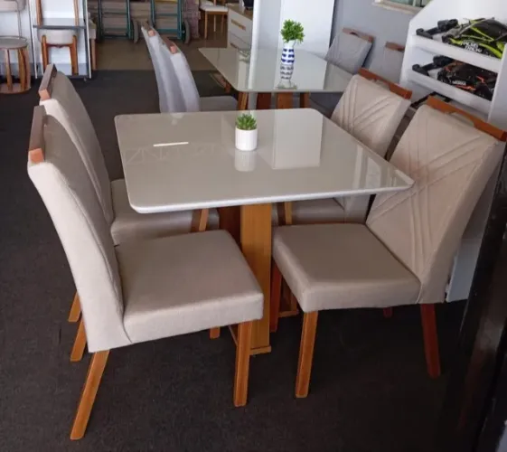 mesa de Jantar com 4 Cadeiras  90x90 DIVIDIMOS EM ATE 10 X SEM JUROS 
