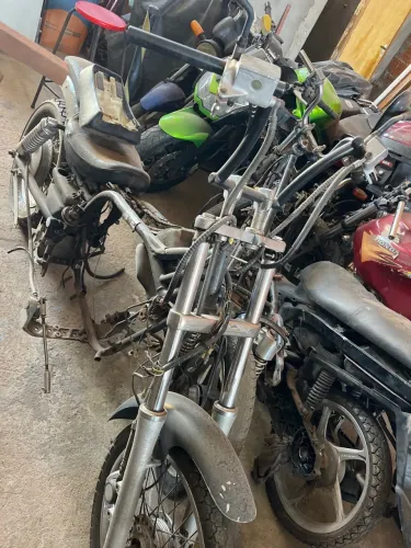 Moto Suzuki intruder vs 800 não tem motor