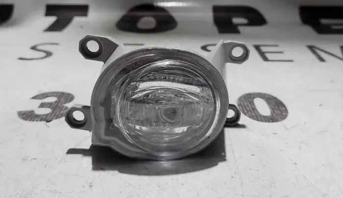 Farol de milha Corolla 2020/ Hilux 21/ lado esquerdo
