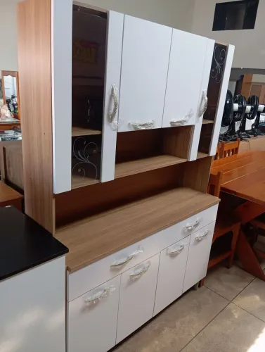 Armário de Cozinha Branco e Amadeirado