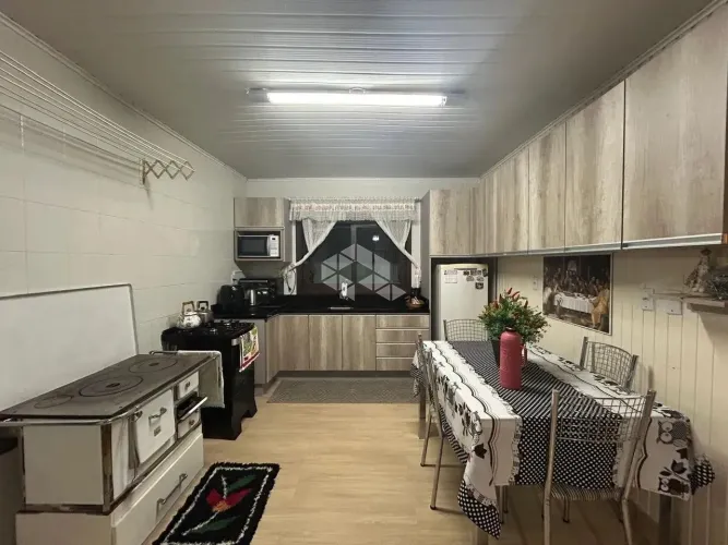 Casa com 70m2 no bairro Primeiro de Maio em Farroupilha