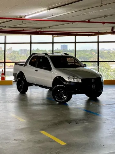 FIAT STRADA WORKING CD BLINDADA 2013 ! Carro Revisado e com muitos acessórios cc! 