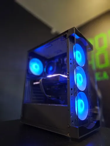 PC Gamer Ryzen 5 4600G + RTX 3060TI