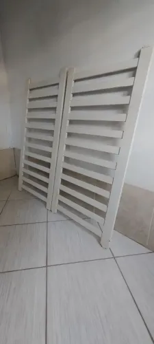 Painel de madeira para jardim