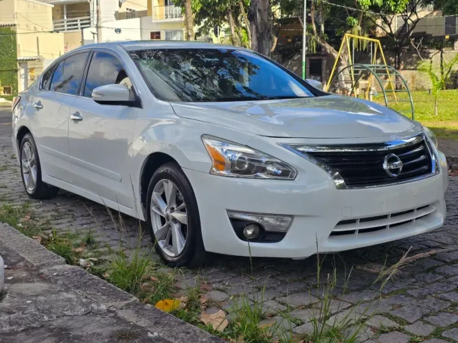 Nissan Altima SL 2.5 16V 4P Aut. 2014- Doc em dia - recibo aberto em meu nome