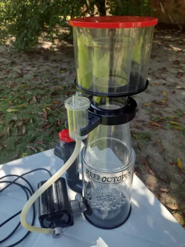 Skimmer Reef Octopus Classic - 150 INT, praticamente novo