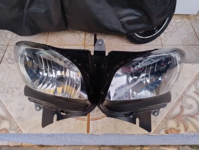 Farol fz6S