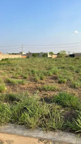 TERRENO NO PARQUE DAS ÁGUAS - ESCRITURADO - VÁRZEA GRANDE - 261m²