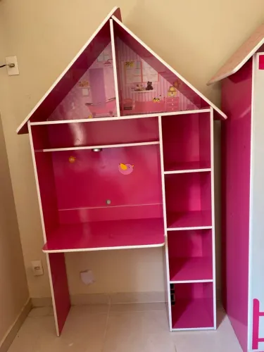 Escrivaninha infantil 