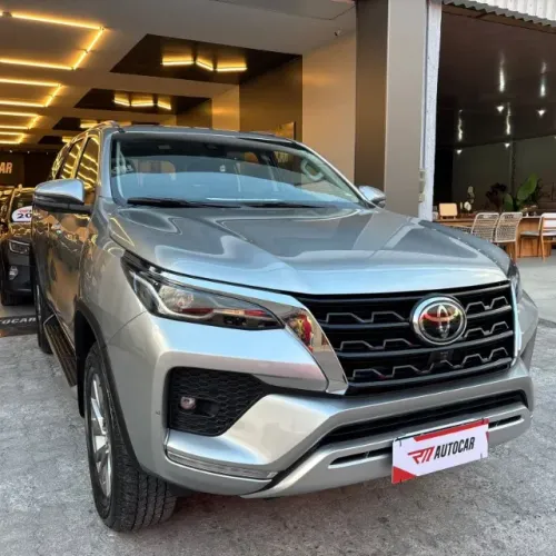 Toyota Hilux SW4 SRX 4X4 2.8 TDI 16V Dies. Aut. 2024