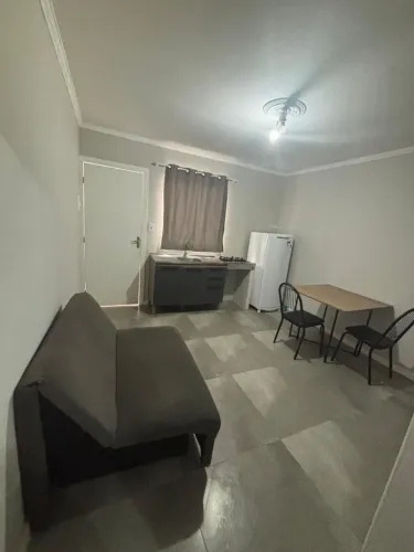 Apartamento e kitinetes  direto com  o proprietário 