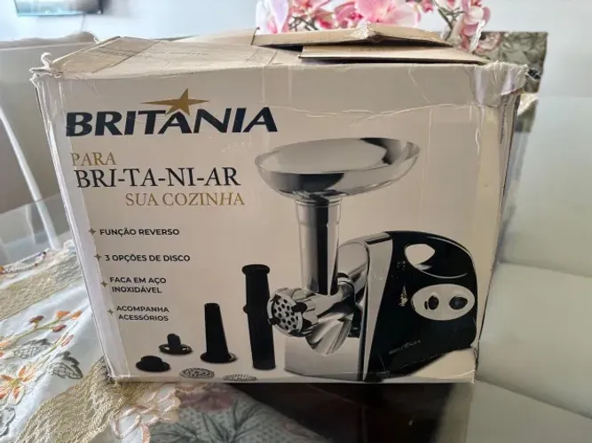 Moedor de Carne Elétrico Aço Inoxidável Britânia (maquina de fazer linguiça)- 220V