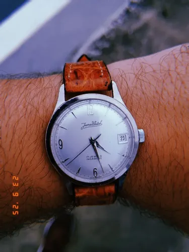 Relógio Suíço à corda manual June Watch impecável