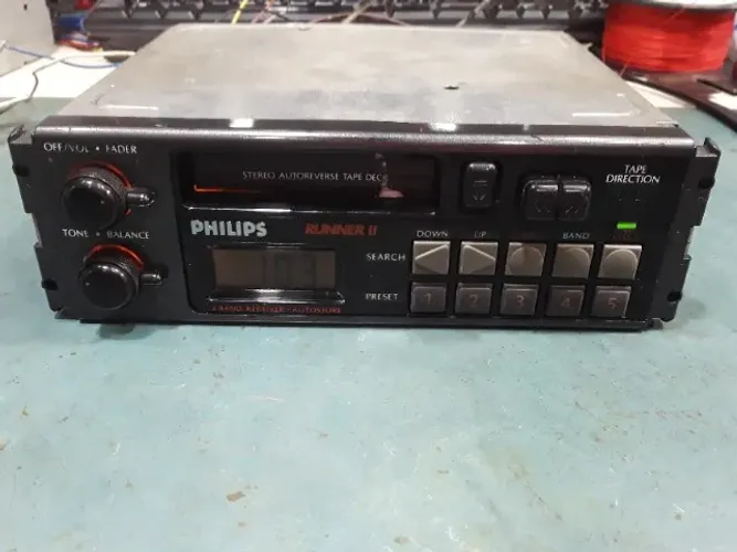 RADIO PHILIPS RUNNER II COM BLUETOOTH 