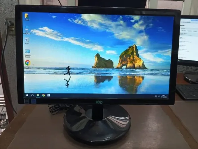 Torro monitor AOC led 19 polegadas saída VGA não tem HDMI acompanha fonte energia em perfe