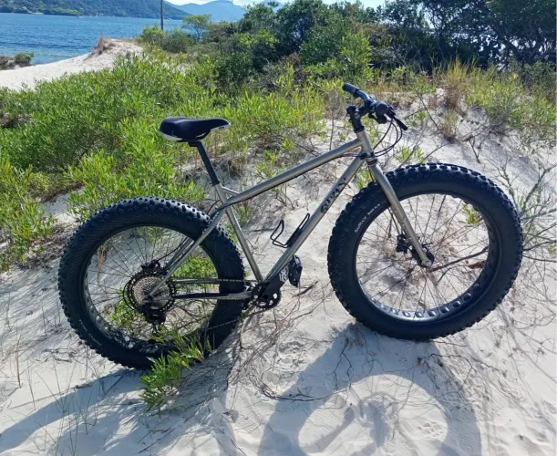 Bicicleta Fat Bike Surly Moonlander Fat Bike - tamanho M - cromoly