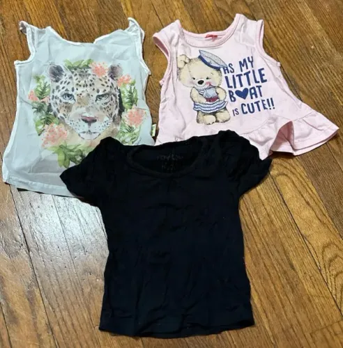 Kit 3 Camisetas tamanho 12 meses (Desapegos)