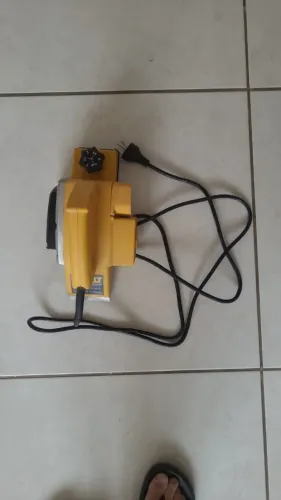 Plaina Elétrica DeWalt DW680-BR 110V ? Praticamente nova!