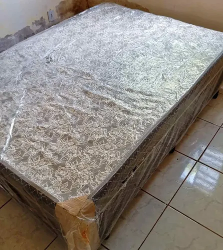 Cama Box de casalcom Camada de Espuma
