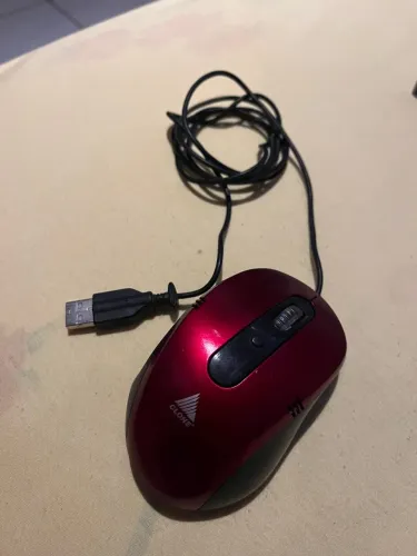 Mouse clone usado em ótimo estado 
