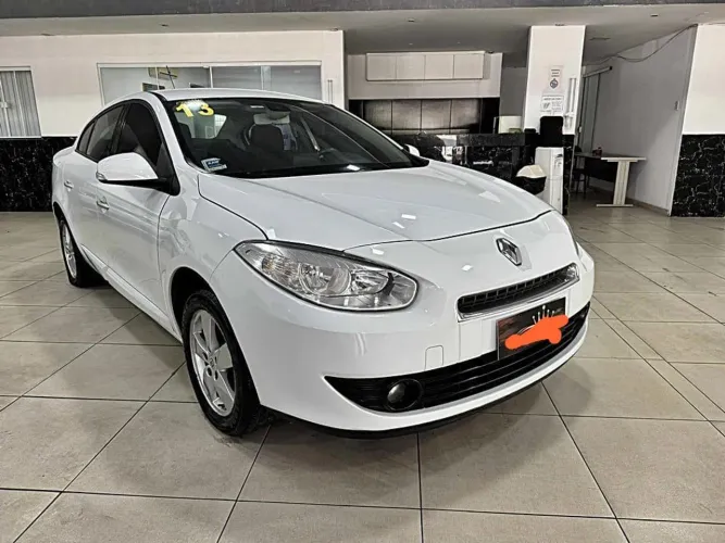 Renault Fluence Sed. Dynamique 2.0 16V Flex Aut. 2013