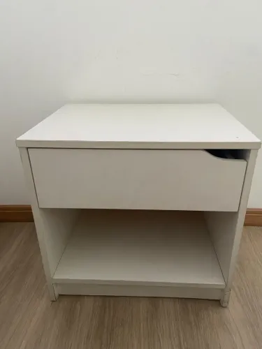 Mesa cabeceira Tok & Stok