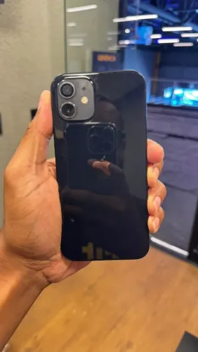 iPhone 12 usado
