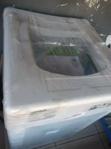 Máquina Consul 9 kilos na caixa