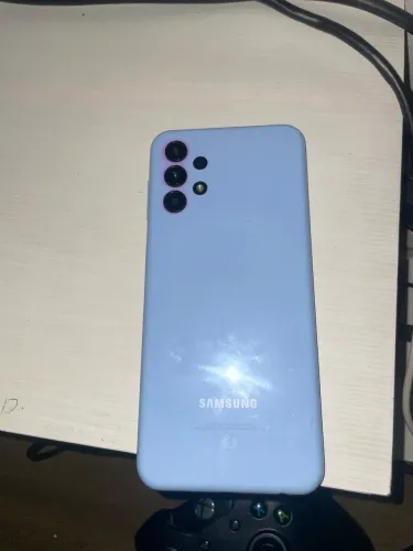 Galaxy A13 4G 128gb em perfeito estado,acompanha carregador 