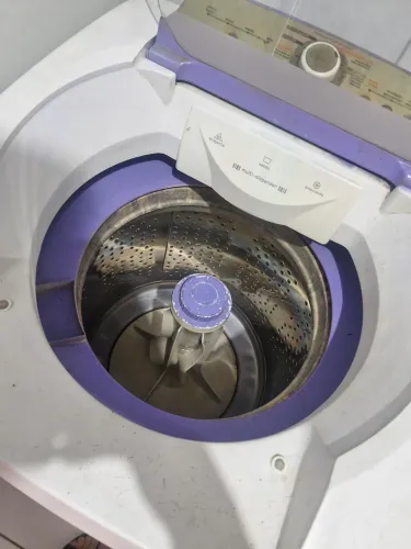 Máquina de lavar Brastemp para retirar peças