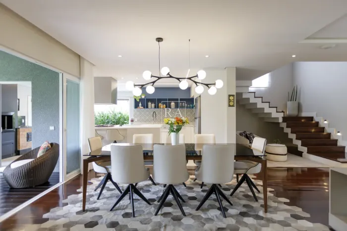 Casa com 4 suítes no Condomínio Pinefields em terreno plano de 745,16m².